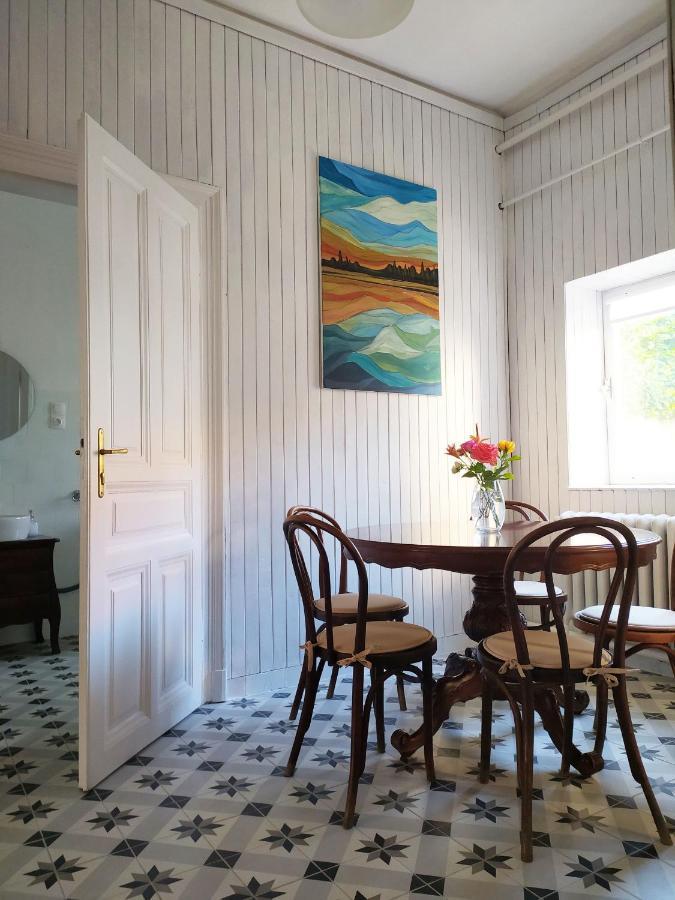 Atelier Villa